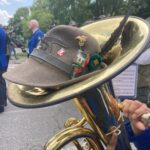 Tuba e cappello alpino